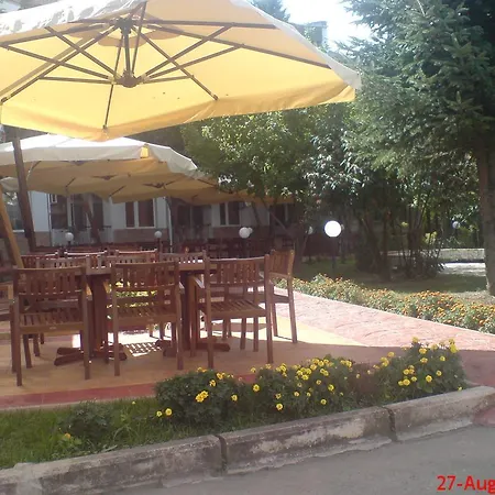 Holiday - Ministerial Council Hotel